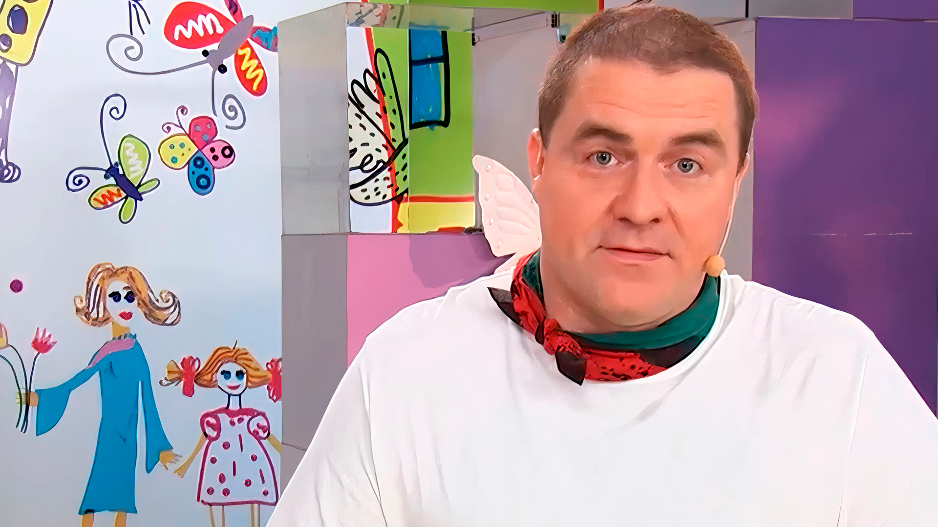 Дети, за стол!