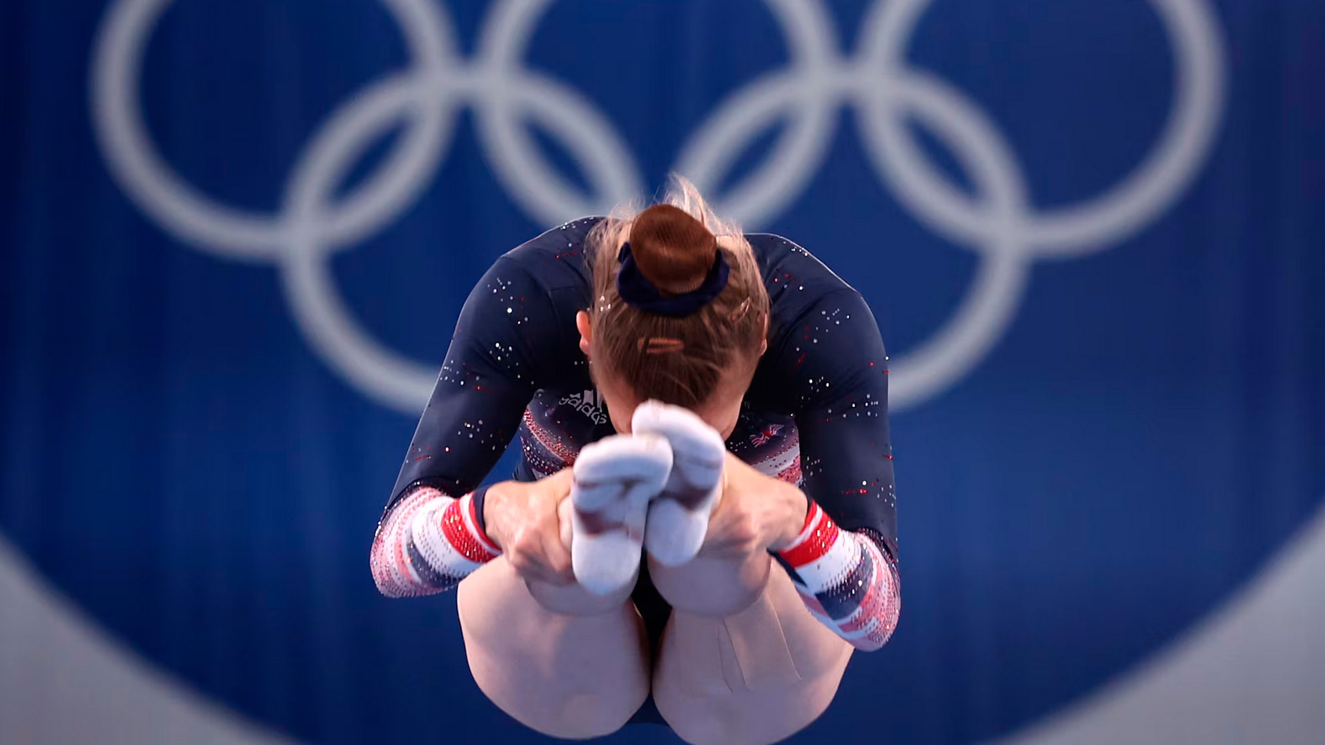 Прыжки на батуте и акробатической дорожке. Чемпионат России. Команды. Трансляция из Сириуса